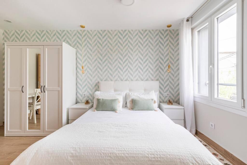 Apartamento El Toison 21 Parking Gratis-6 Pax Centro-Historico Bilbao Exterior foto